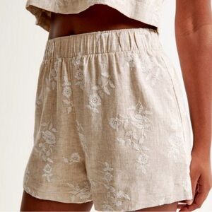 Abercrombie & Fitch Embroidered Linen Blend Shorts